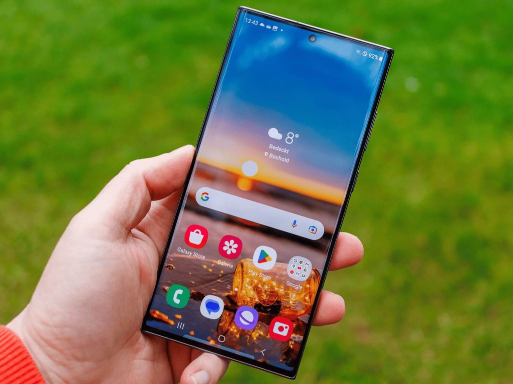 Samsung Galaxy S23 Ultra d'occasion en Tunisie avec écran à vérifier