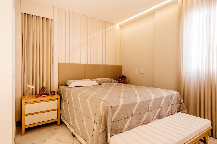 Chambre à coucher d’occasion en Tunisie avec lit et armoire