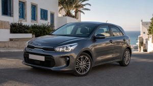 Kia Rio d’occasion en Tunisie, citadine bleue à vendre