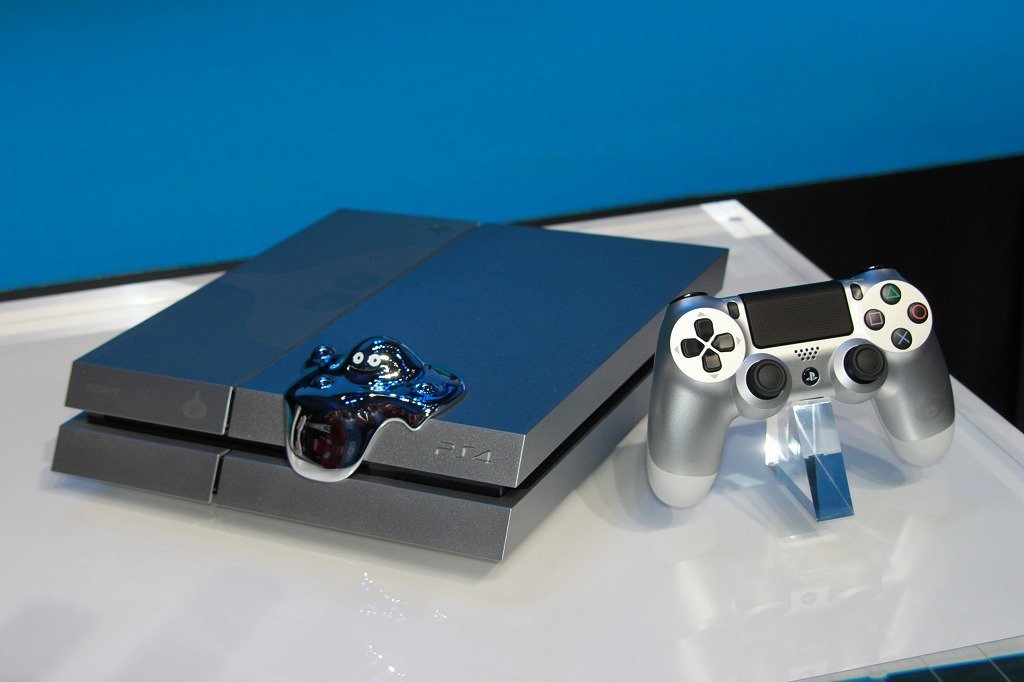 PS4 Slim d'occasion en Tunisie recommandée pour son rapport qualité prix