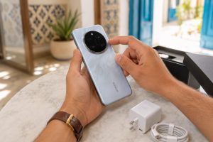 Honor Magic 7 Pro d’occasion en Tunisie avec appareil photo, chargeur et état vérifiés avant achat