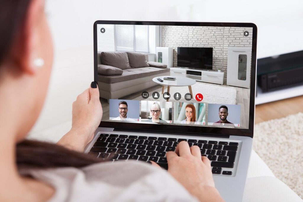 Visite vidéo d'un appartement avec présentation des pièces et des aménagements intérieurs