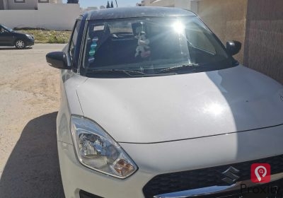 Voiture Suzuki Swift BVA à vendre à Hammam Sousse