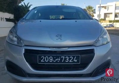 Peugeot 208 à vendre à Ariana - 31500 dinars
