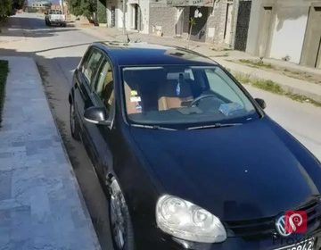 Volkswagen Golf 5 à vendre à Beni Khalled - 27000 dinars