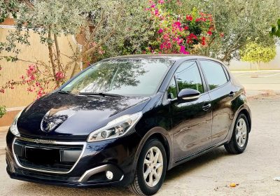 Peugeot 208 à vendre à Manouba