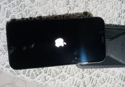 iPhone 12 à Vendre à Ben Arous - 1700 Dinars