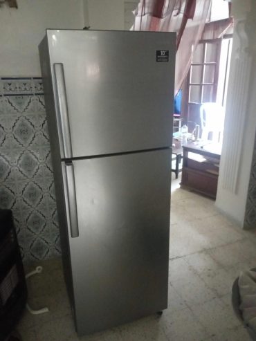 Refrigerateur-Samsung-RT40K5100S8-Twin-Cooling-400-Litres-a-vendre-a-Cite-Ezzouhour-prix-1500-dinars-proxity.tn-annonces-electromenager-a-vendre-tunisie