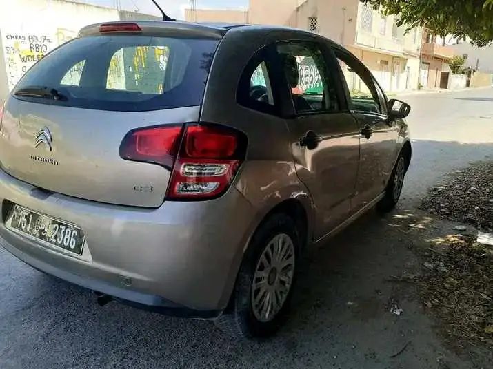 Voiture-Citroen-C3-a-vendre-a-Menzel-Jemil-prix-26700-dinars-proxity.tn-annonces-voitures-occasions-tunisie-5