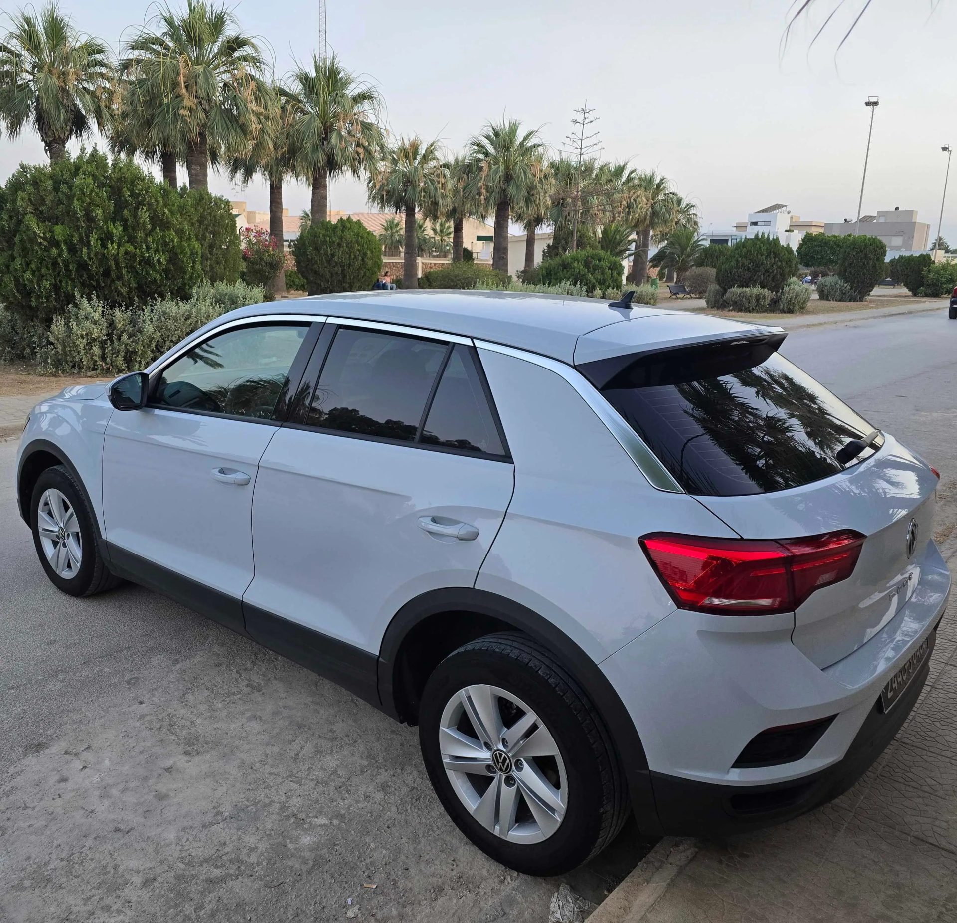 Voiture-Volkswagen-T-ROC-a-vendre-a-Nabeul-prix-74800-dinars-proxity.tn-annonce-voiture-occasion-tunisie-4