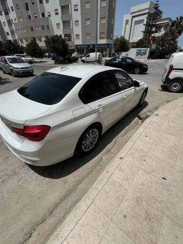 Voiture-bmw-318i-a-vendre-a-El-Aouina-prix-66000-dinars-proxity.tn-annonces-voitures-occasion-a-vendre-tunisie-1