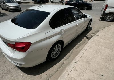 BMW 318i - El Aouina - 2017 - 134000 km - 66000 DT