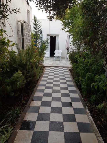 villa-a-la-Marsa-recemment-renovee-a-louer-a-la-Marsa-loyer-2000-dinars-par-mois-proxity.tn-annonce-immobilier-villa-a-louer-tunisie-2