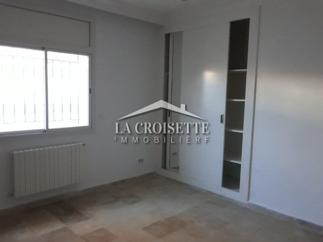 Appartement S+3 à La Marsa