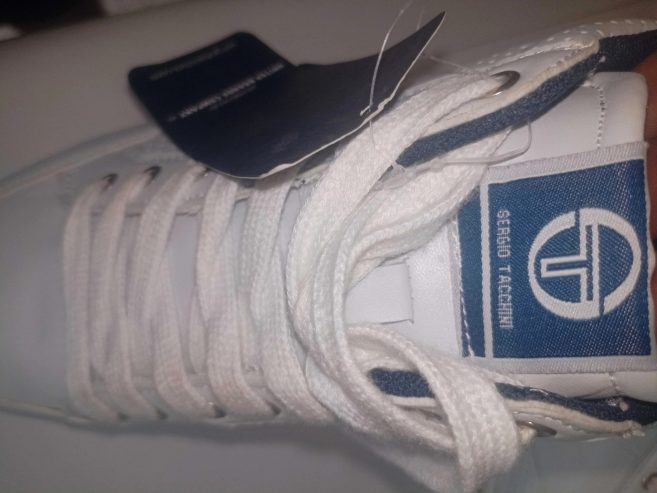 Chaussures-de-sport-Sergio-Tacchini-pointure-45-a-vendre-a-Medenine-prix-95-dinars-proxity.tn-annonces-chaussures-de-sport-a-vendre-tunisie-5