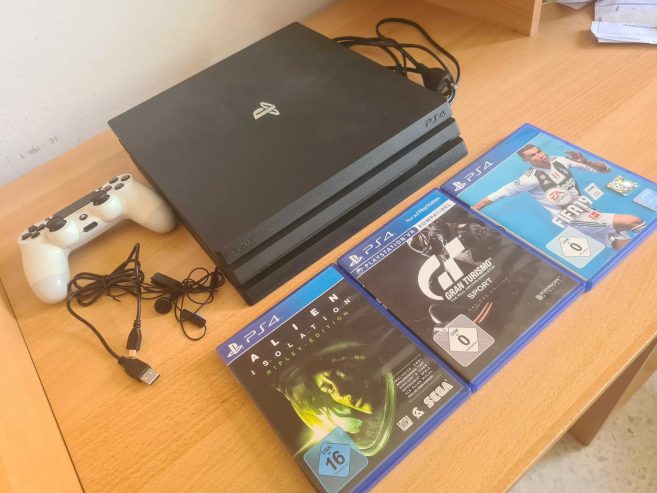 Console-PS-4-Pro-1TB-a-vendre-a-Gabes-prix-850-dinars-proxity.tn-annonces-console-de-jeux-a-vendre-tunisie-1