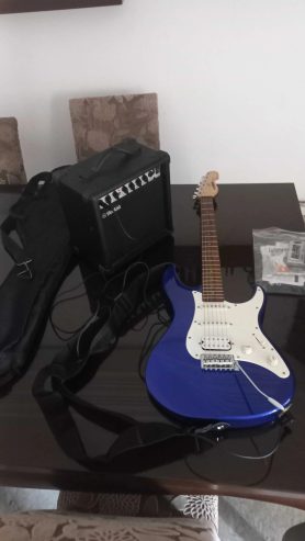 Kit-Guitare-electrique-YAMAHA-EG112GPII-Metallic-LIC-BLUE-a-vendre-aux-Berges-du-Lac-prix-750-dinars-proxity.tn-annonces-instruments-de-musique-a-vendre-Tunisie