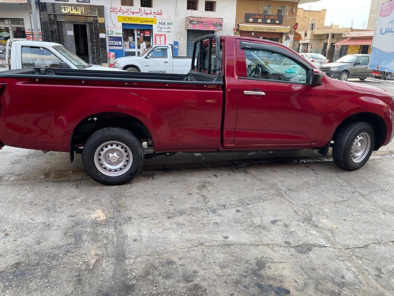 Pickup-Isuzu-D-MAX-Diesel-a-vendre-a-Sidi-Bouzid-prix-113000-dinars-proxity.tn-annonces-pickup-tunisie-1