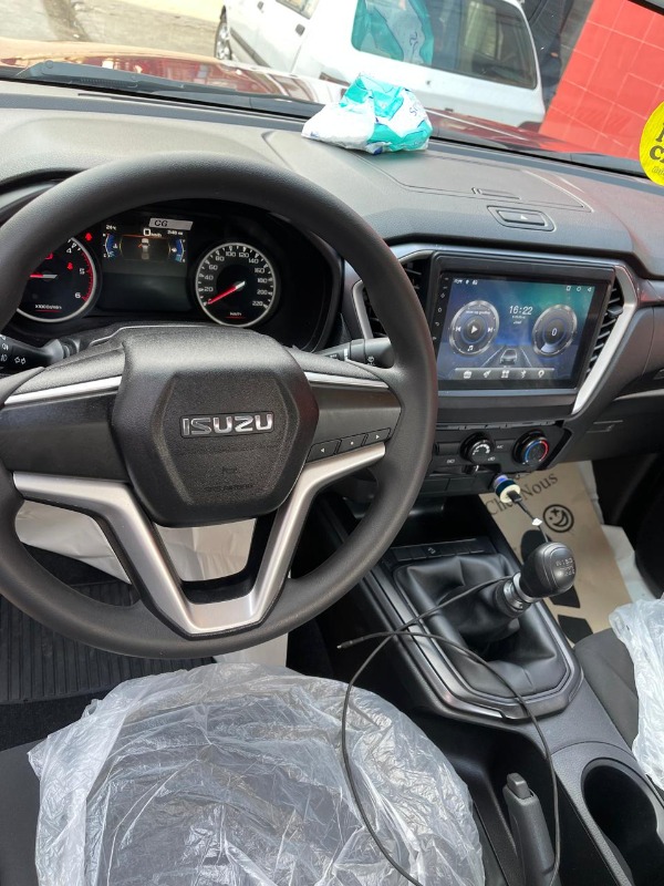 Pickup-Isuzu-D-MAX-Diesel-a-vendre-a-Sidi-Bouzid-prix-113000-dinars-proxity.tn-annonces-pickup-tunisie