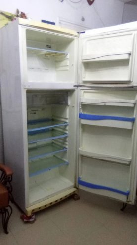 Refrigerateur-Endesit-blanc-500-litres-a-vendre-a-El-Omrane-superieur-prix-500-dinars-proxity.tn-annonces-produits-electromenager-a-vendre-tunisie-1