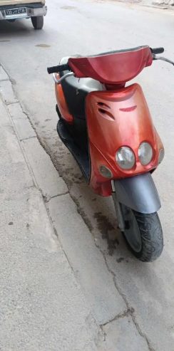 Scooter-MBK-Ovetto-a-vendre-a-Manouba-prix-2500-dinars-proxity.tn-annonces-moto-occasion-tunisie-2