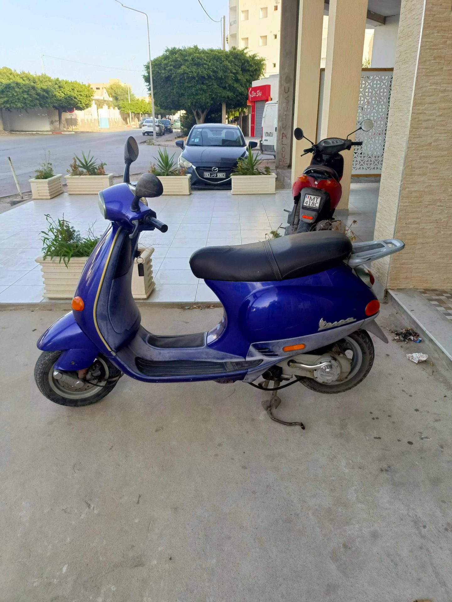 Scooter-PIAGGIO-ZIP-50-4T-a-vendre-a-Mahdia-2800-dinars-proxity.tn-annonces-moto-occasion-tunisie-1