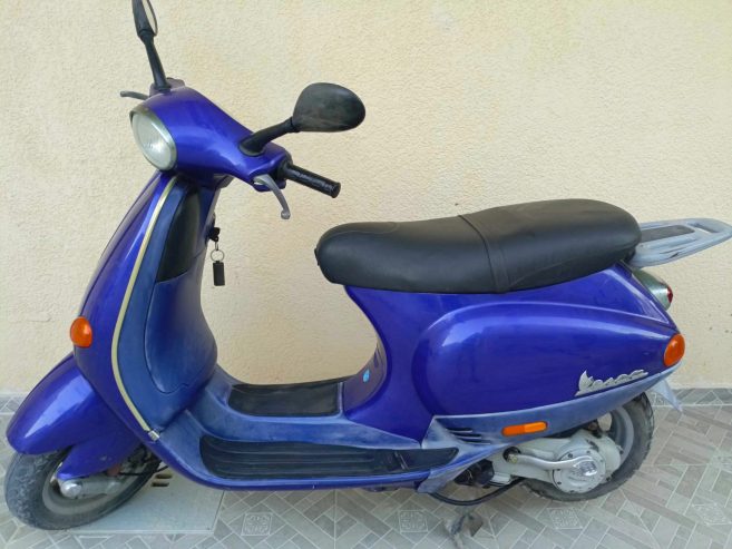 Scooter-PIAGGIO-ZIP-50-4T-a-vendre-a-Mahdia-2800-dinars-proxity.tn-annonces-moto-occasion-tunisie-2