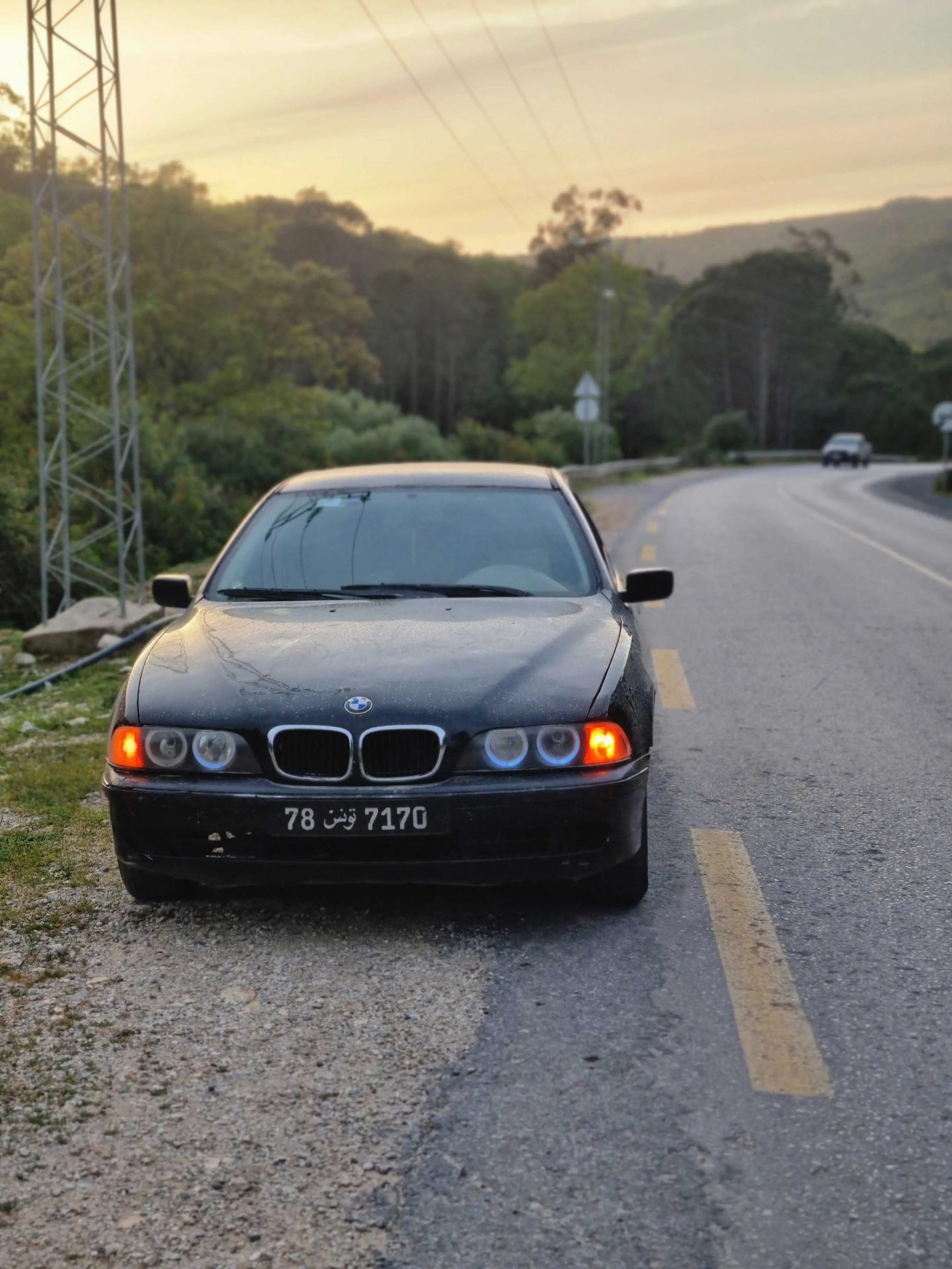 Voiture-BMW-520i-a-vendre-a-Rades-prix-16000-dinars-proxity.tn-annonces-voitures-occasions-a-vendre-tunisie