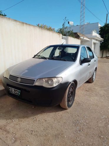 Voiture-Fiat-Siena-a-vendre-a-Sakiet-Ezzit-prix-18000-dinars-proxity.tn-annonces-voitures-occasion-tunisie