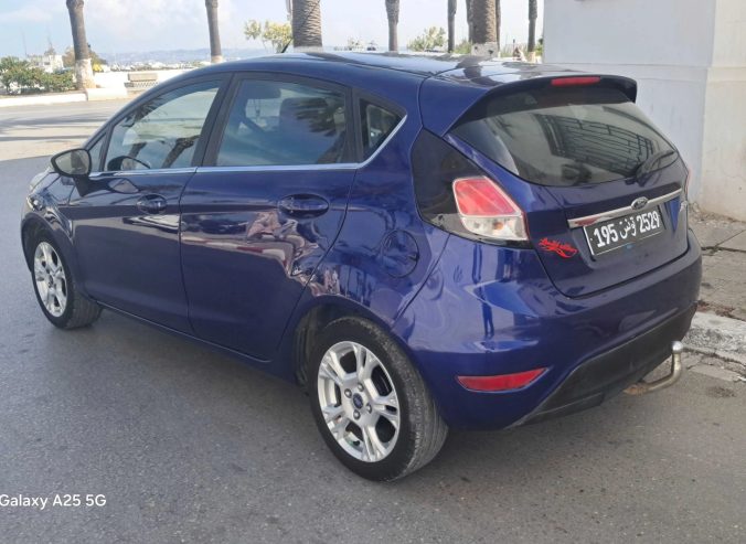 Voiture-Ford-Fiesta-a-vendre-a-Bizerte-prix-36000-dinars-proxity.tn-annonces-voitures-occasions-a-vendre-tunisie-4