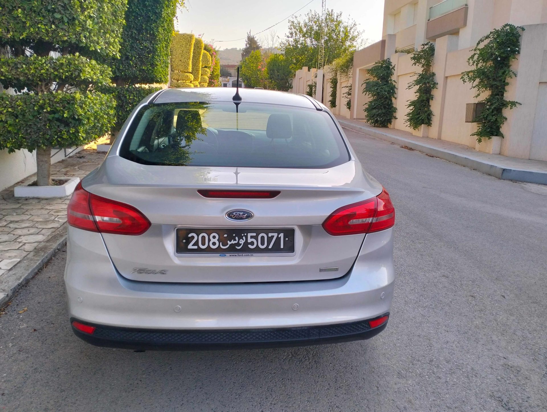 Voiture-Ford-Focus-a-vendre-a-Cite-El-Ghazela-prix-40000-dinars-proxity.tn-annonces-voitures-occasion-tunisie-4