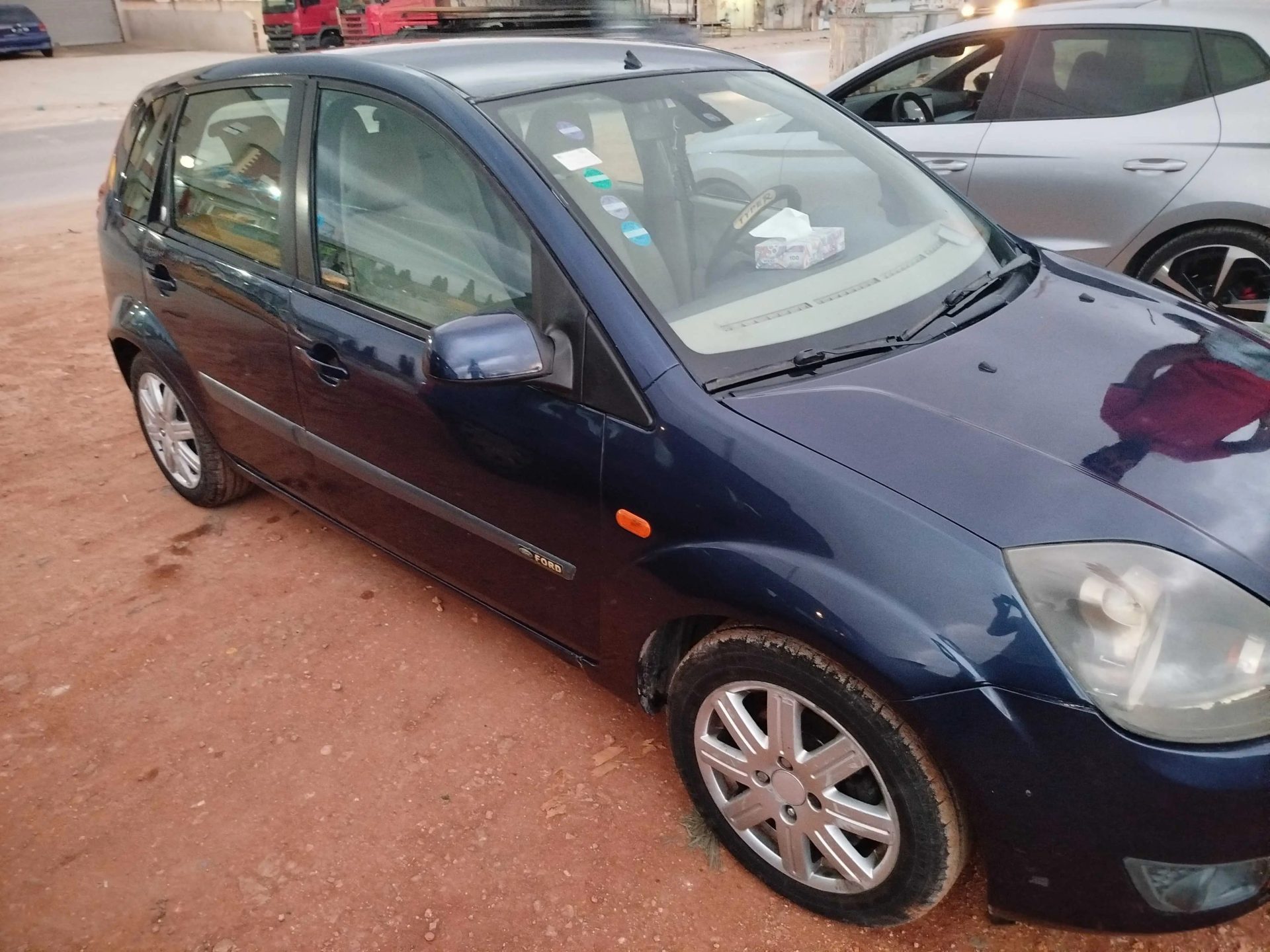 Voiture-Ford-fiesta-a-vendre-a-El-Mnihla-prix-19500-dinars-proxity.tn-annonce-voiture-occasion-a-vendre-tunisie-6