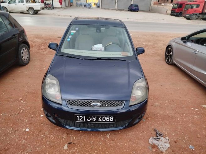 Voiture-Ford-fiesta-a-vendre-a-El-Mnihla-prix-19500-dinars-proxity.tn-annonce-voiture-occasion-a-vendre-tunisie-7