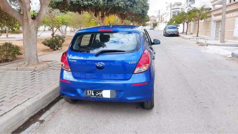 Voiture-Hyundai-i20-a-vendre-a-El-Mnihla-prix-33000-dinars-proxity.tn-annonces-voitures-occasion-tunisie-2