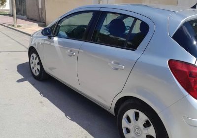 Opel Astra D 2013 à vendre à Msaken