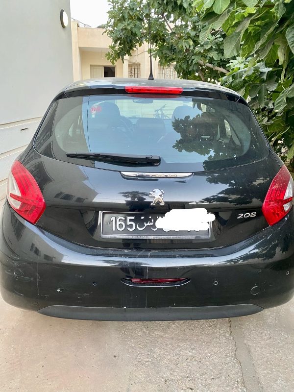 Voiture-Peugeot-208-a-vendre-a-Sousse-prix-26000-dinars-proxity.tn-annonces-voitures-occasions-tunisie-1