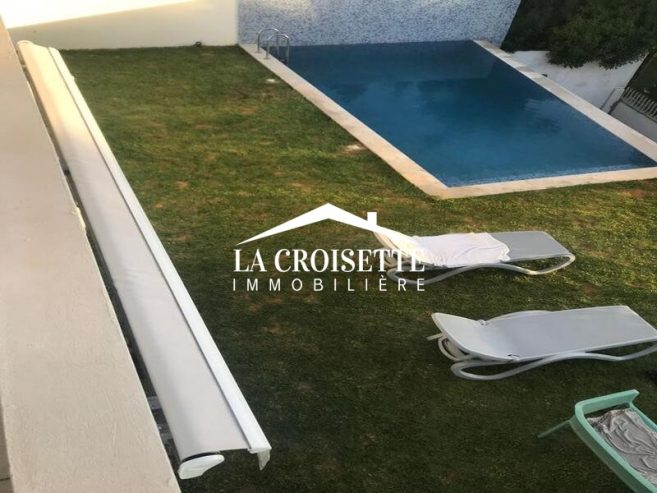 Rez-de-chaussée de villa S+4 avec piscine à Gammarth ZRCL029