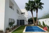 Villa S+5 avec piscine à La Soukra ZVL0911