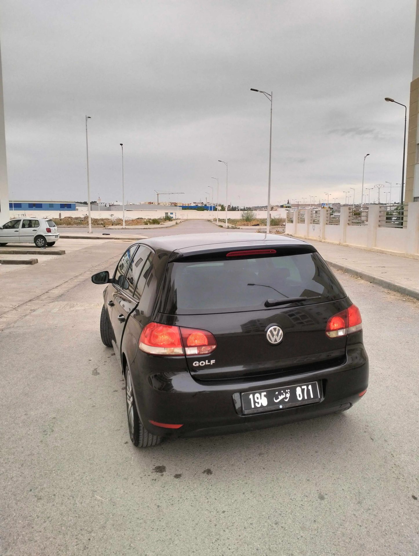 voiture-Volkswagen-Golf-6-a-vendre-a-Tunis-proxity.tn-annonces-voitures-occasion-a-vendre-tunisie-2