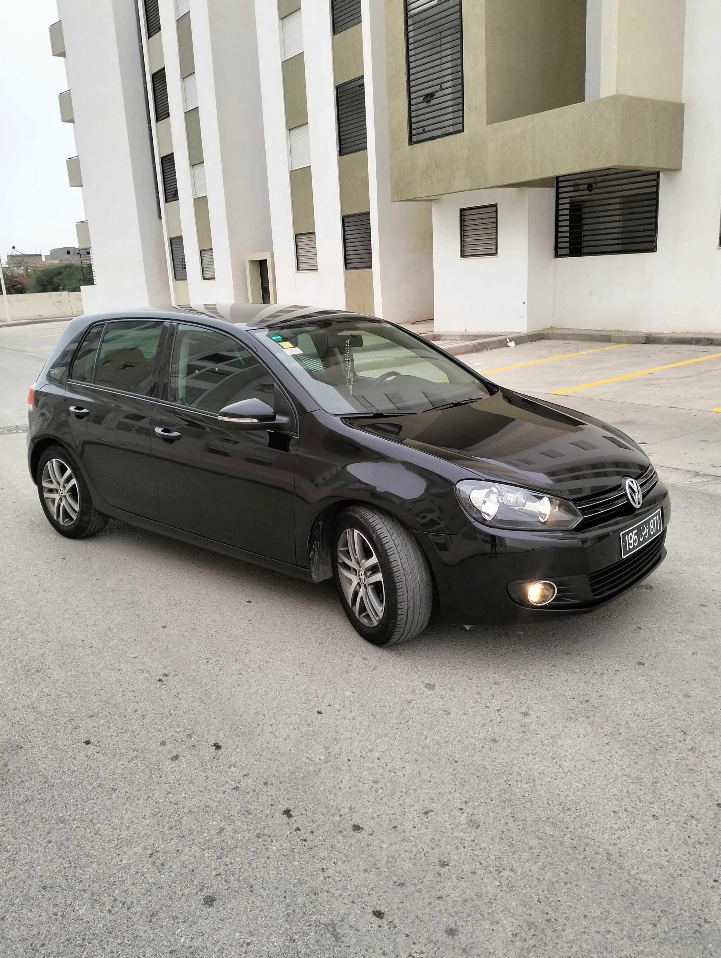 voiture-Volkswagen-Golf-6-a-vendre-a-Tunis-proxity.tn-annonces-voitures-occasion-a-vendre-tunisie-3