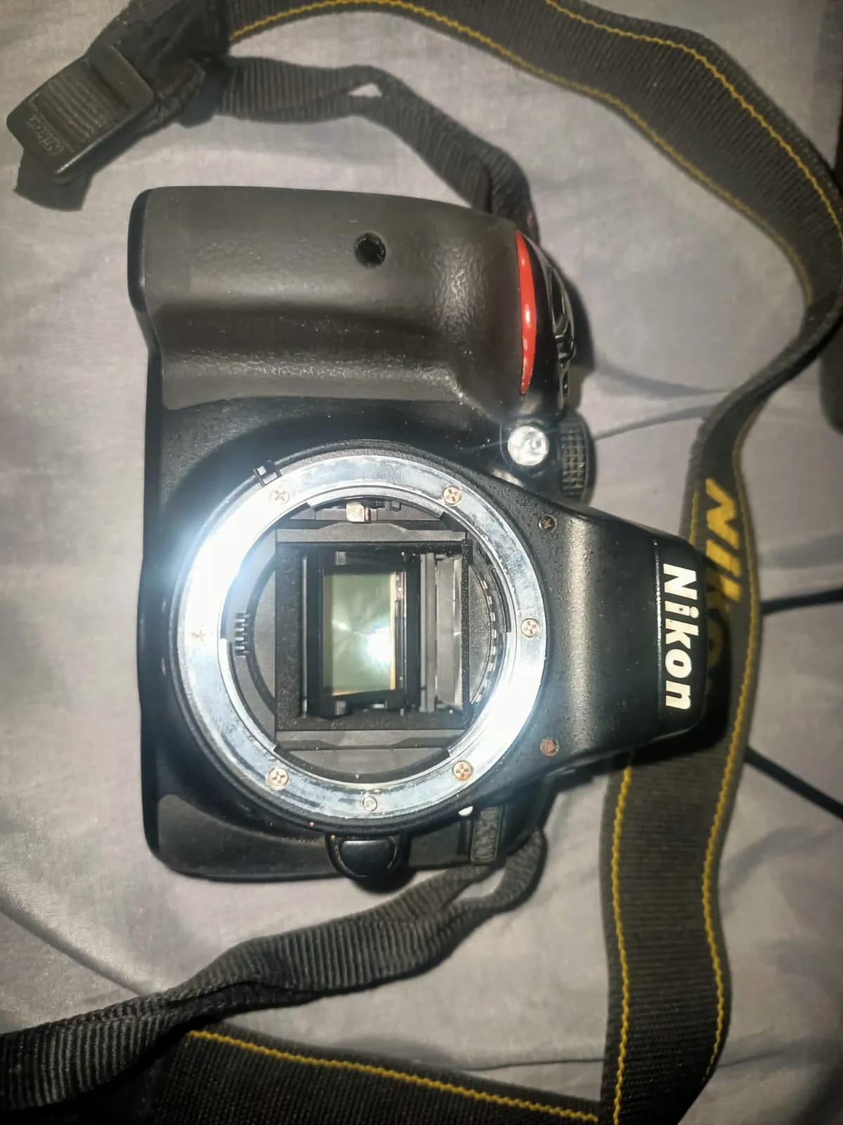 Appareil-photo-Nikon-D5300-avec-accessoires-et-sac-a-vendre-a-Sousse-prix-900-dinars-proxity.tn-annonces-tunisie-appareil-photo-a-vendre-4