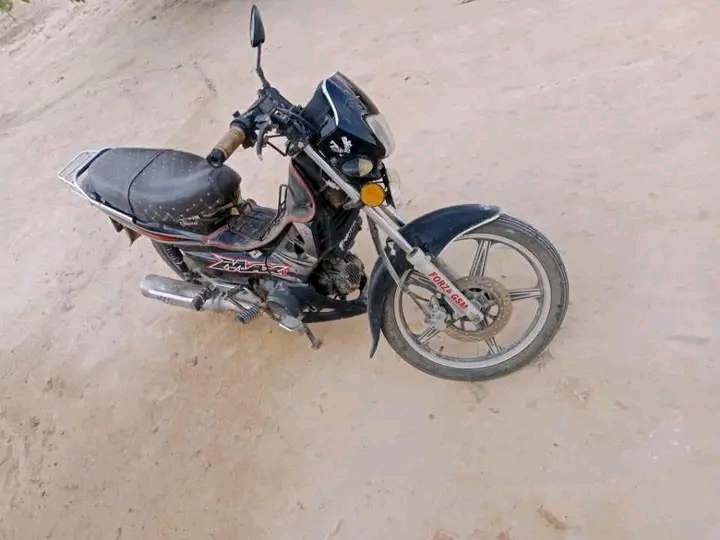 Moto-Forza-Max-a-vendre-a-Hbira-prix-1600-dinars-proxity.tn-annonce-moto-a-vendre-tunisie