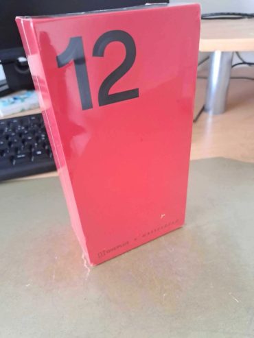 Smartphone-One-Plus-12-edition-speciale-16Go-Ram-512Go-de-stockage-cachete-a-vendre-a-Cite-El-Ghazela-proxity.tn-annonces-smartphone-a-vendre-tunisie