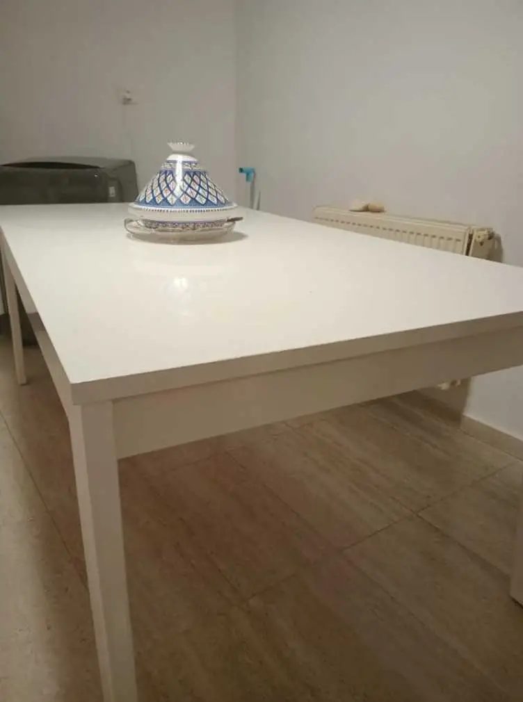 Table-salle-a-manger-a-vendre-a-La-Marsa-prix-400-dinars-proxity.tn-annonces-tunisie-meubles-occasion-a-vendre