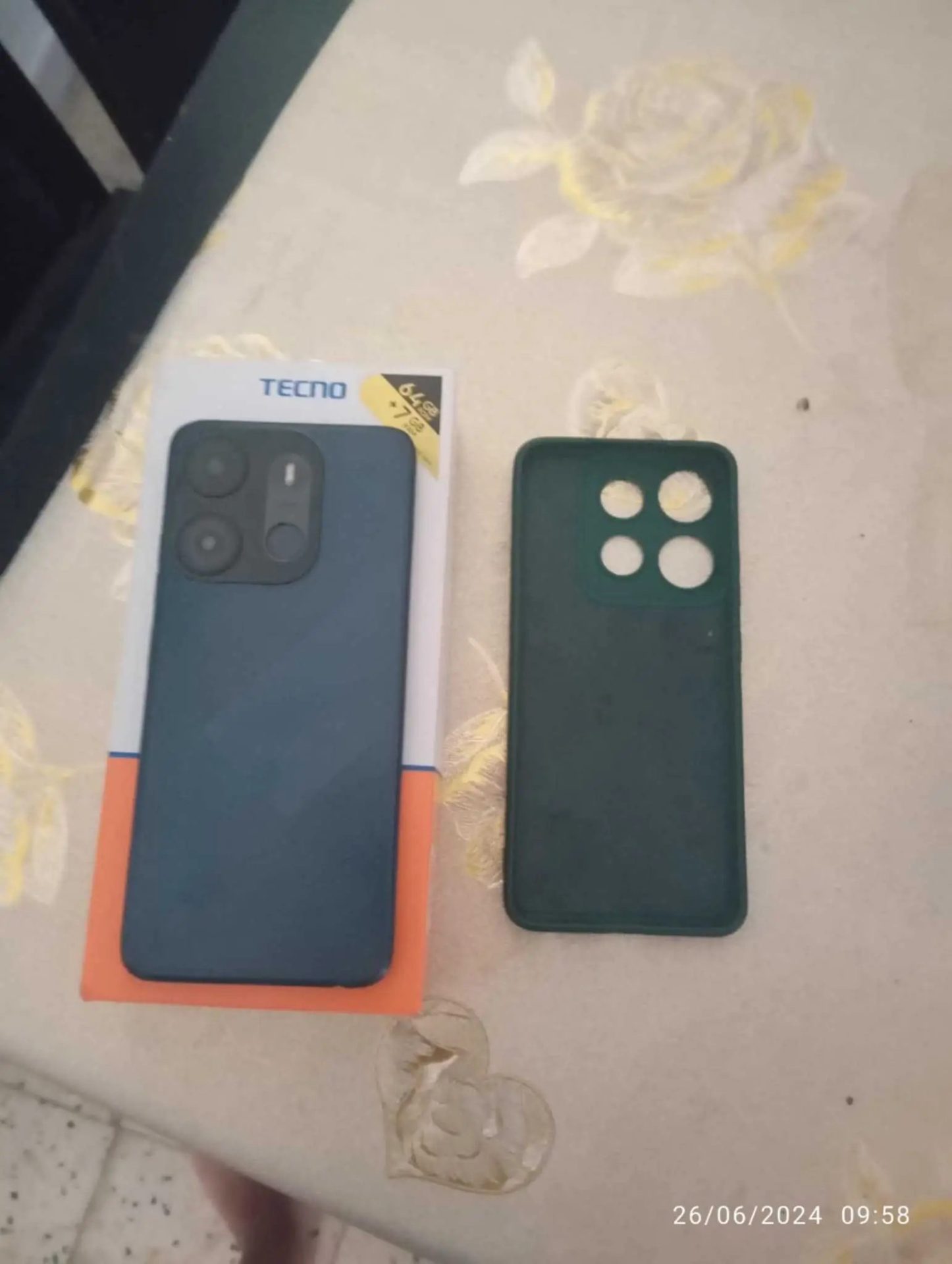 Telephone-Tecno-Spark-Go-couleur-bleu-sans-fin-a-vendre-a-EL-Kabaria-prix-220-dinars-proxity.tn-annonce-telephone-occasion-a-vendre-tunisie-1