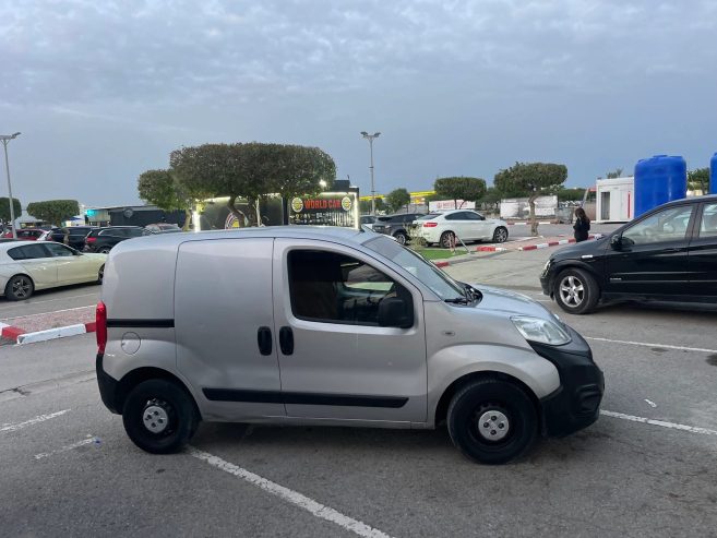 Utilitaire-Fiat-Fiorino-a-vendre-a-Cite-El-Ghazela-prix-21900-dinars-proxity.tn-annonce-utilitaire-a-vendre-tunisie-2