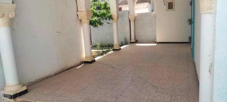 Villa-a-vendre-a-Bir-Bouregba-prix-400000-dinars-proxity.tn-annonce-immobilier-villa-a-vendre-tunisie-4