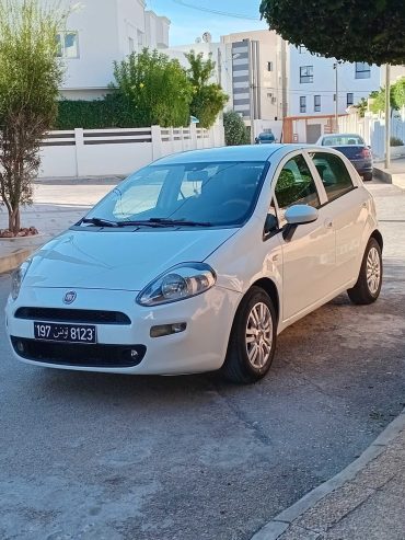 Voiture-Fiat-Punto-a-vendre-a-Sahloul-prix-27000-dinars-proxity.tn-annonce-voiture-occasion-tunisie-2