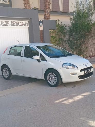 Voiture-Fiat-Punto-a-vendre-a-Sahloul-prix-27000-dinars-proxity.tn-annonce-voiture-occasion-tunisie-6