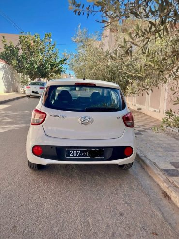 Voiture-Hyundai-Grand-I10-BVA-a-vendre-a-Gabes-prix-42000-dinars-proxity.tn-annonce-voiture-occasion-tunisie-1